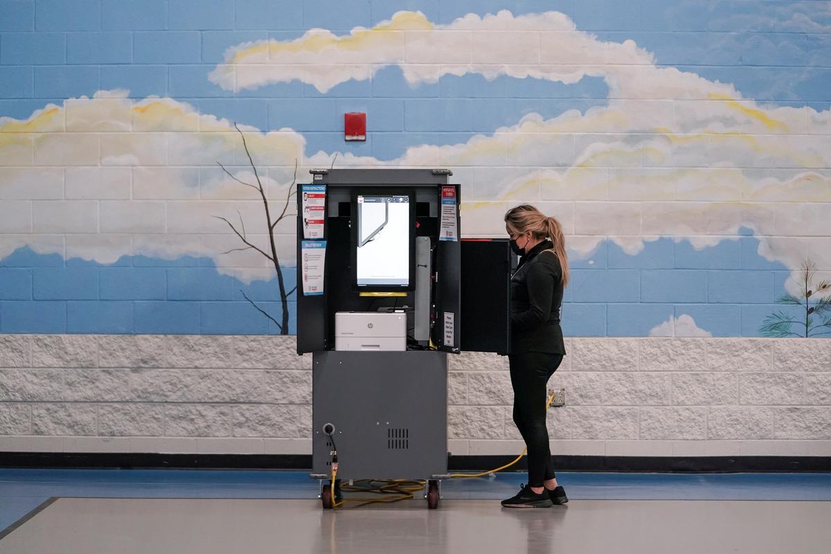 20 Republican AGs Point to ‘Constitutional Deficiencies’ in Democrats’ Election Overhaul Bill