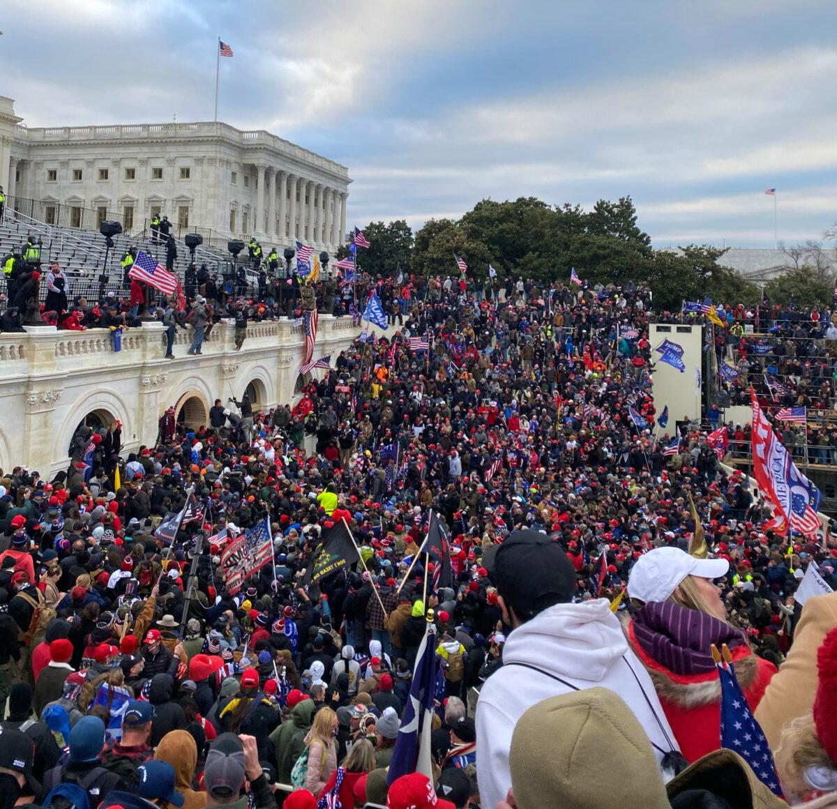 Protesters mass in front of the U.S. Capitol building in Washington on Jan. 6, 2021. (Courtesy of Mark Simon)