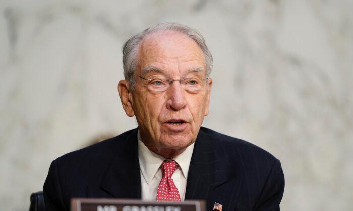 Chuck Grassley in Hospital to Receive ‘Antibiotic Infusions’ for Infection