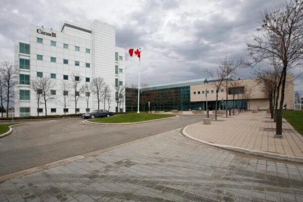 The National Microbiology Laboratory in Winnipeg on May 19, 2009. The University of Manitoba has cut ties with a researcher who helped develop the Ebola vaccine, while she is being investigated by the RCMP. A spokesperson says Dr. Xiangguo Qiu and her husband, Keding Cheng, have both had their non-salaried adjunct appointment at the university severed pending the investigation. (John Woods/The Canadian Press)