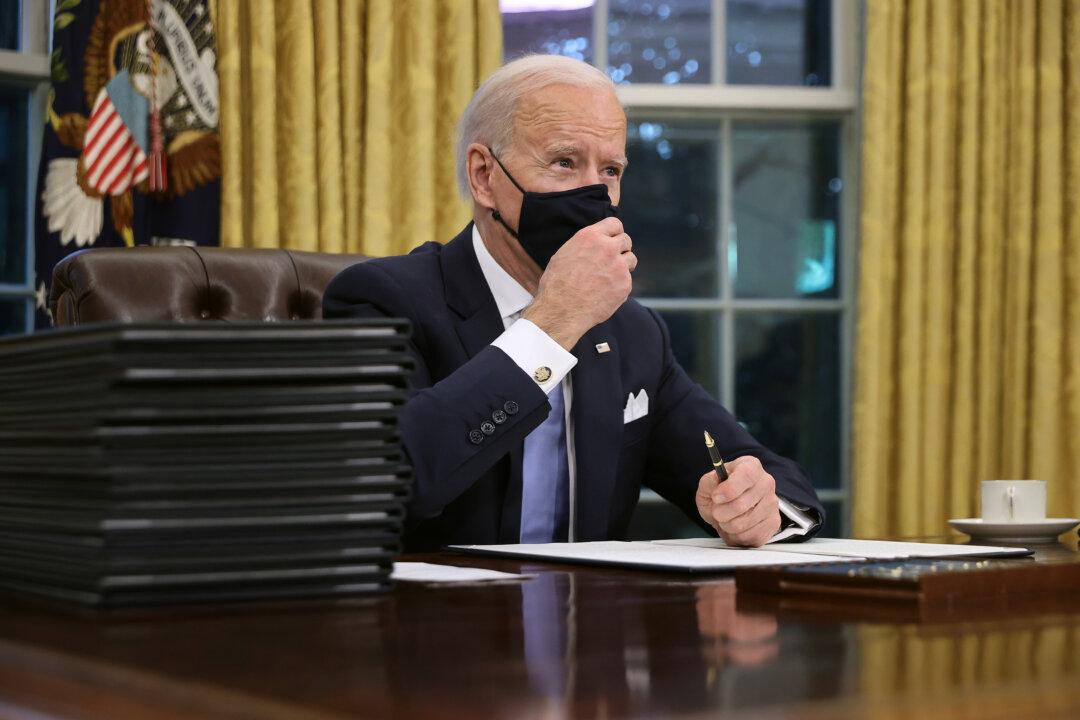 Biden Energy Policies Leading US Toward ‘Full-Fledged Recession,’ Oklahoma’s Rep. Mullin Warns