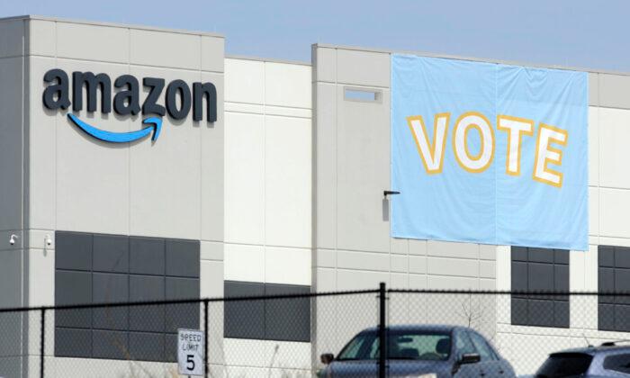 Amazon Security Guards Accessed Mailbox During Union Election, Worker Says