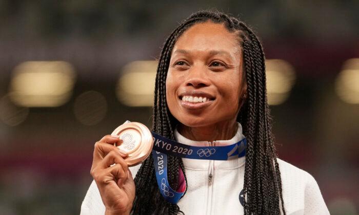 American Felix Sets New Women’s Olympics Medal Record