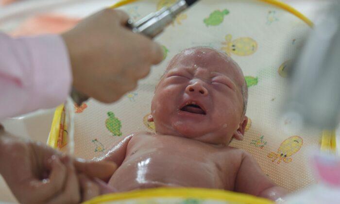 China Promotes IVF to Combat Rising Infertility Rates in its Aging Population
