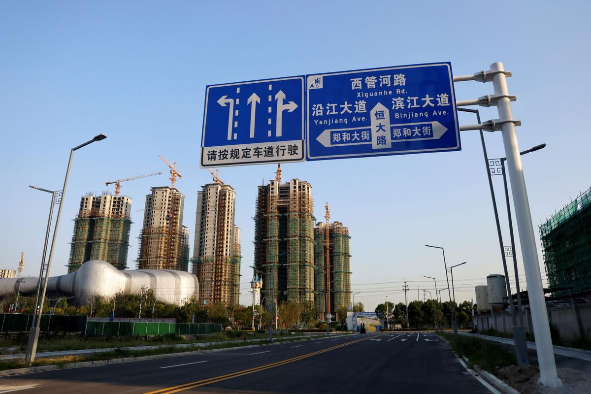 Chinese City Pressures Civil Servants to Fill Tourism Events Amid Weak Economy