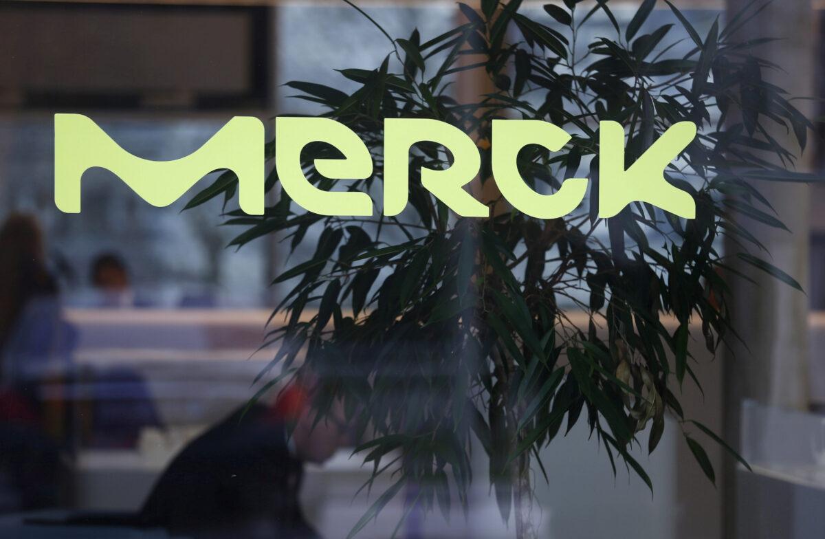 A logo of drugs and chemicals group Merck is pictured in Darmstadt, Germany, in a file photograph. (Ralph Orlowski/Reuters)
