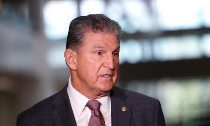 ‘Political Games’ by Progressives ’Won’t Work,' More Time Needed on Budget: Sen. Manchin