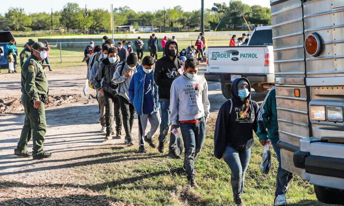 Biden Administration Reaches Deal With Mexico to Restart Migrant Policy Protocols