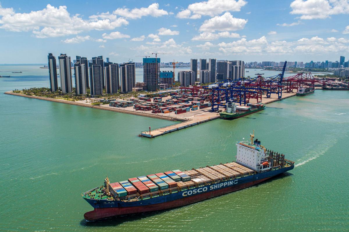 Ship Data Interruption Hints at China’s Military Doctrine