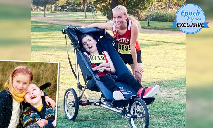 Video: 14-Year-Old Runner Pushes Her Big Brother in Wheelchair so They Can Race Together