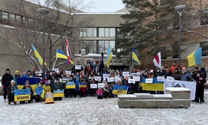 Ukrainian Community in Canada Hopeful but on Edge as Tensions Escalate With Russia