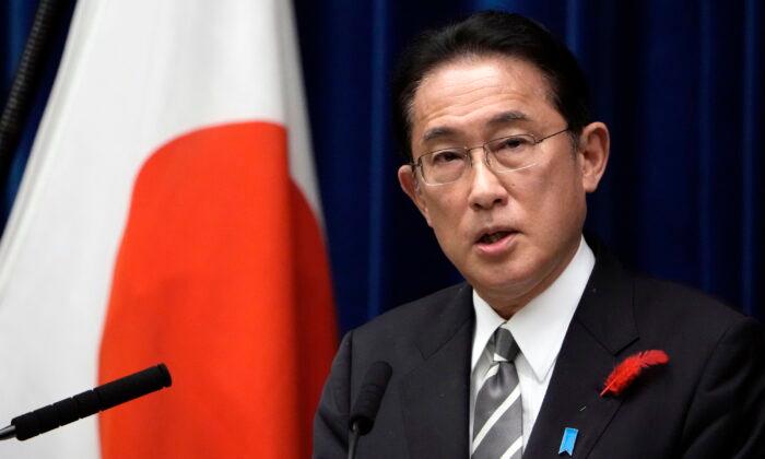 Japan’s Kishida Vows to Phase Out Russian Oil Imports, Add Sanctions