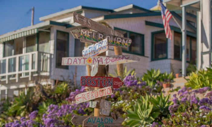 Staying in These Famous SoCal Beach Cottages Isn’t Impossible. Here Are Some Tricks
