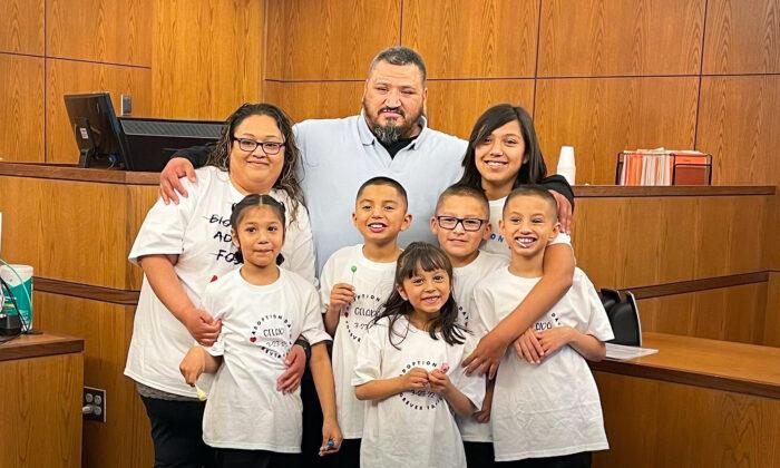 ‘They’re Able to Stay Together’: Couple Adopt 6 Siblings Who Were in Foster System Due to Neglectful Parents