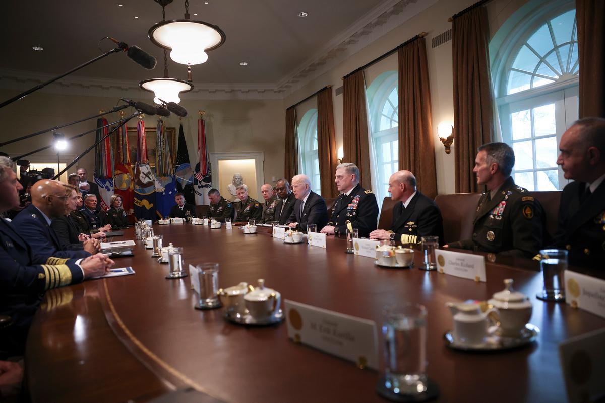 US Civilian and Military Leadership Must Not Lose Professional Focus