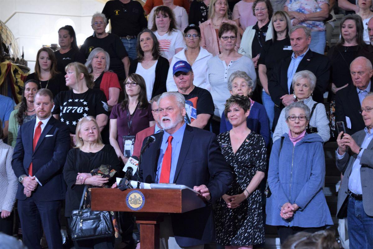 CCP Works on an ‘Industrial Scale’ to ‘Capture Elites’ in Targeted Nations: Ex-Intelligence Officer