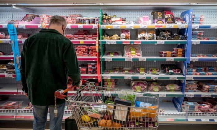 UK Food Prices Soared 15.7 Percent in April but Predicted to Fall in Coming Months