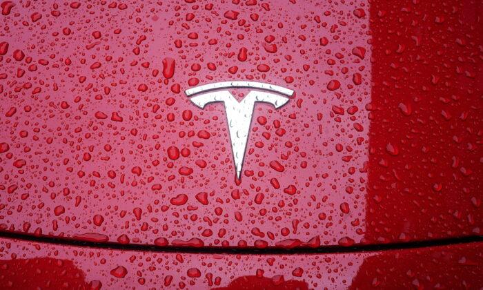 ‘Elon’s Fanboy’ Leo KoGuan Buys More Tesla Shares, Now Has Over 22 Million
