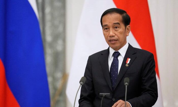 ASEAN Officials Attacked While Delivering Aid to Burma, Indonesia President Says