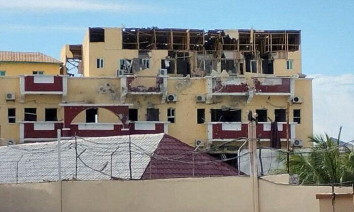 At Least 12 Killed in Somalia Hotel Siege, Hostages Held