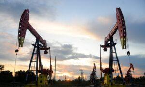 Oil Slips as Venezuela Sanctions Ease, Middle East in Focus