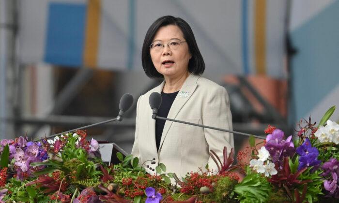 Taiwan Offers China Aid to Fight COVID Surge Amid Cross-Strait Tensions