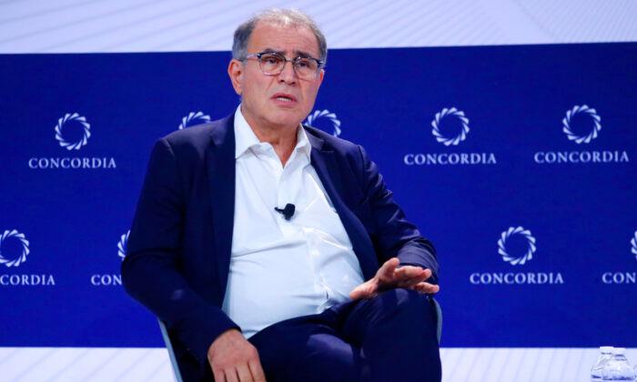 US, Europe Heading for Recession Amid ‘Perfect Storm,’ Economist Nouriel Roubini Warns