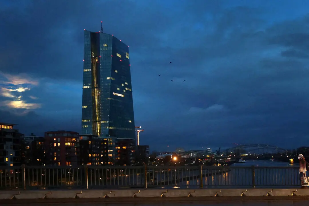 European Banks Face Unprecedentedly High Shock Risk: ECB