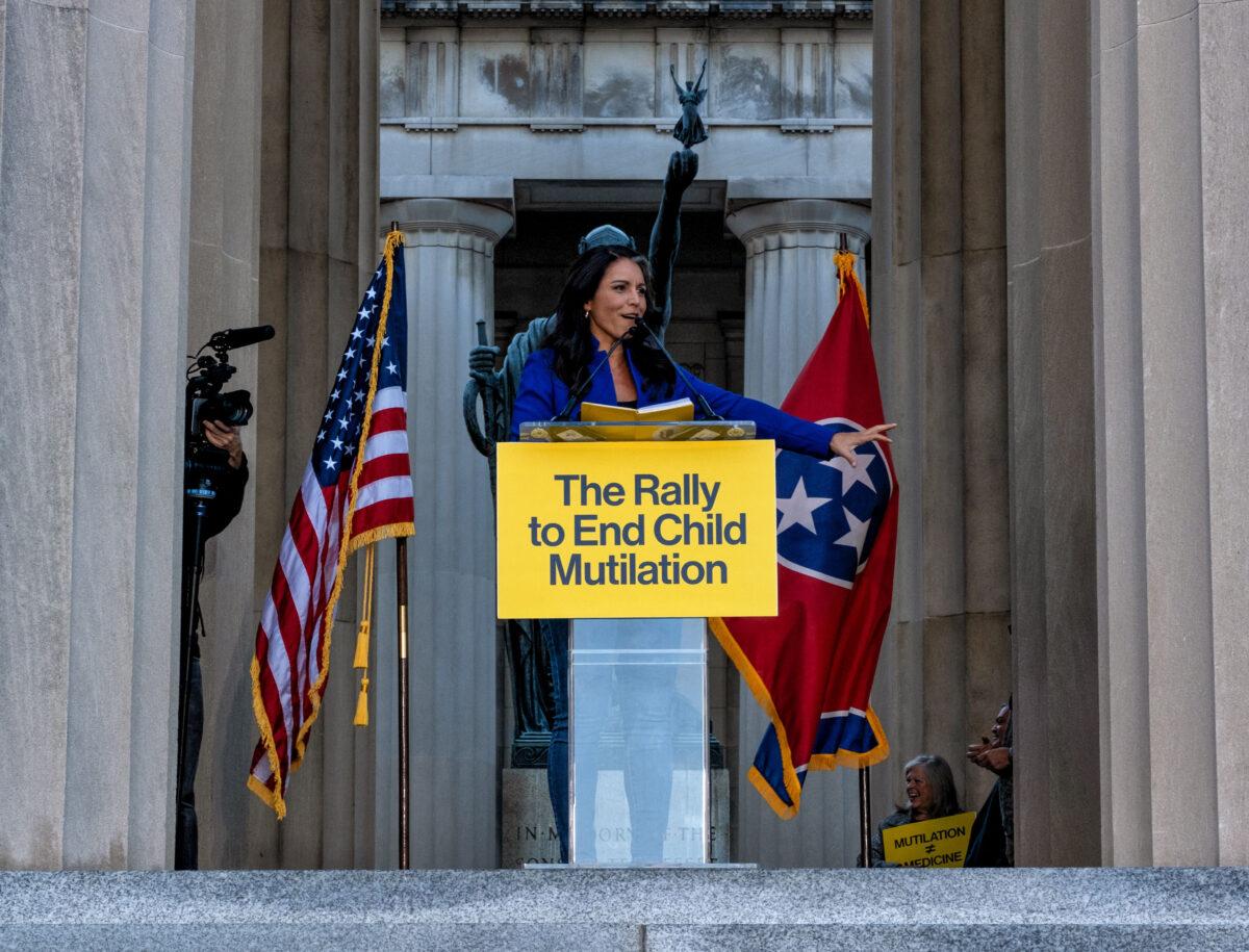 Former U.S. representative Tulsi Gabbard speaks during a rally against gender-affirming care by Vanderbilt University Medical Center, at the War Memorial Plaza in Nashville, Tennessee, on Oct. 21, 2022. (Seth Herald/AFP via Getty Images)