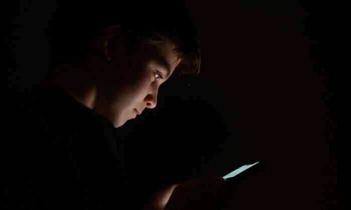 Screens Negatively Impacting Kids’ Brains, Fueling ADHD Epidemic: Experts