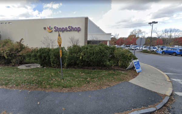 Stop & Shop located at 40 George Hannum Street in Belchertown, Massachusetts, in 2019. (Google Maps/Screenshot via The Epoch Times)