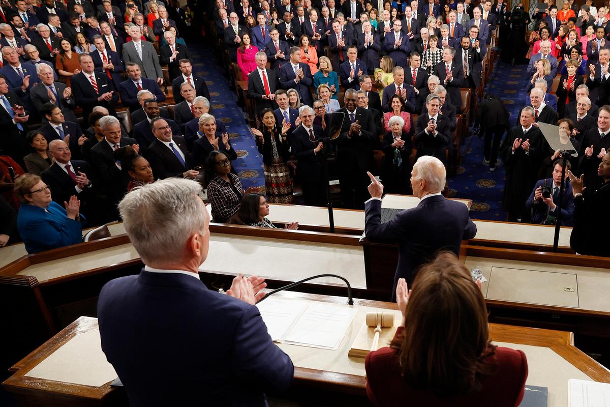 Biden Renews Call to Raise Debt Ceiling Without ‘Preconditions’