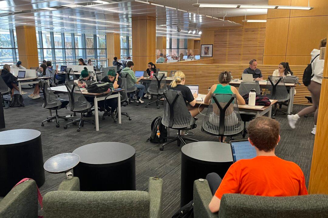 Florida House Committee Advances Bill Banning Some Race and Gender Studies in Higher Ed