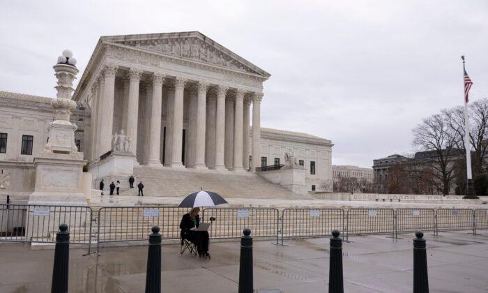 3 Points of Focus for Supreme Court in Student Loan Forgiveness Arguments