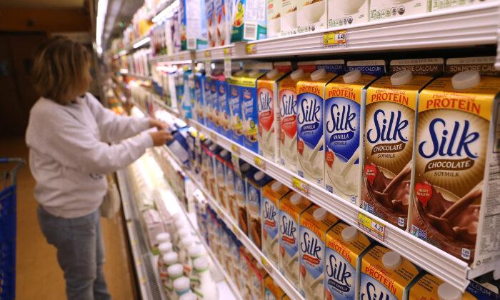 Plant-Based Milk Can Be Called ‘Milk’: FDA Proposes Draft Labeling Guidance