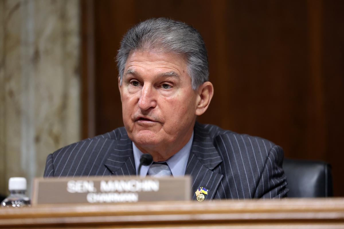 Manchin Opposes Biden’s Pick to Head IRS