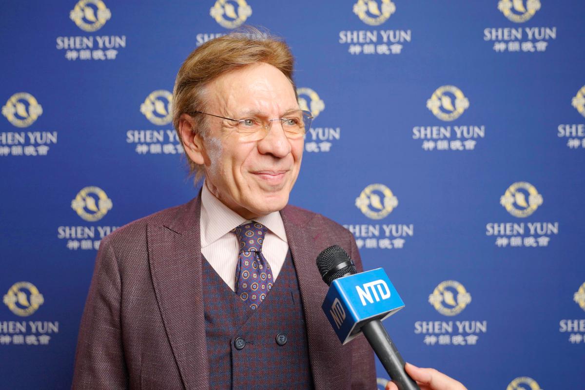 Orchestra Director Hopes Shen Yun Spreads All Over the World