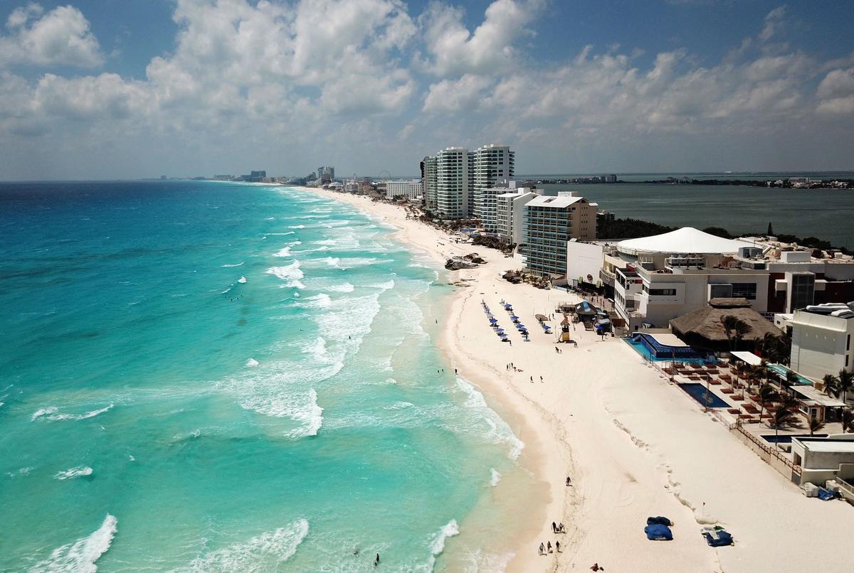 Two American Citizens Found Dead in Luxury Hotel Room in Mexico: Officials