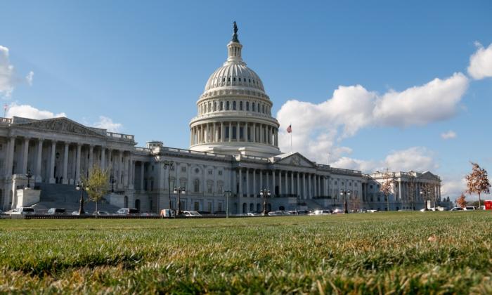 House Committee Advances Resolution for Transparency of US Aid to Ukraine