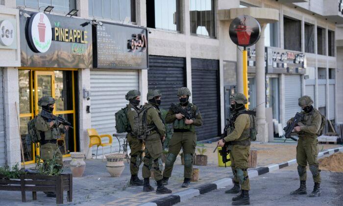 3 Palestinian Militants Killed in Attack on Israeli Troops