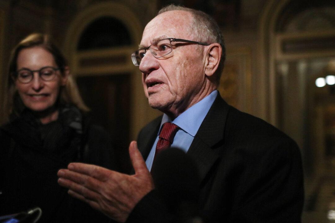 Alan Dershowitz Says Manhattan DA’s Case Against Trump Is ‘Weak’