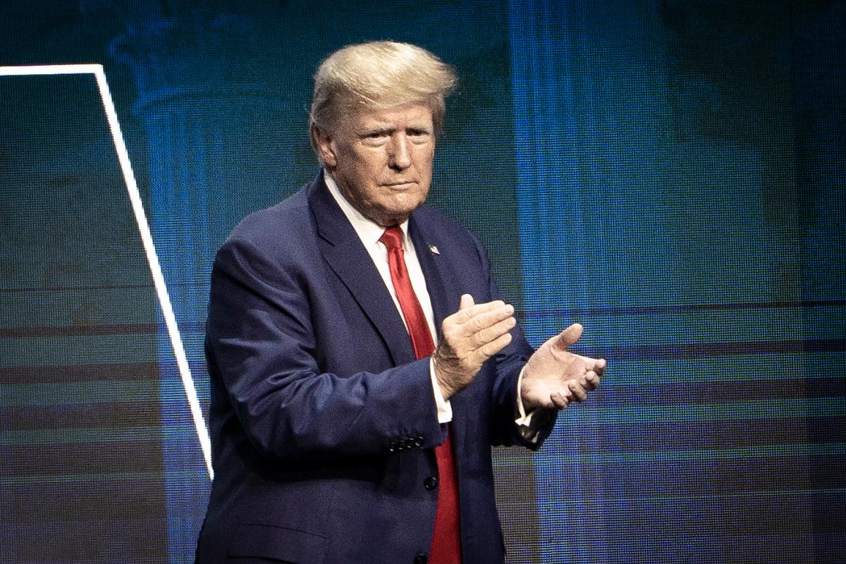 Deutsche Bank Executive Bolsters Trump Defense in New York Fraud Trial