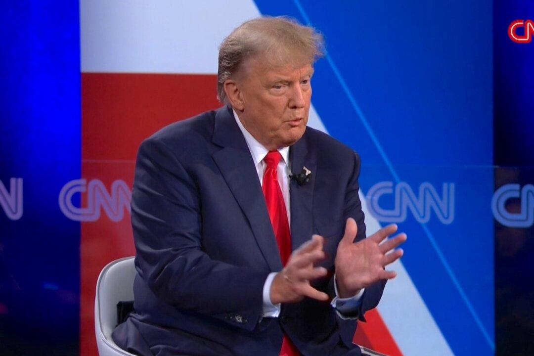 Trump Dismisses Critics of His Appearance on CNN Town Hall