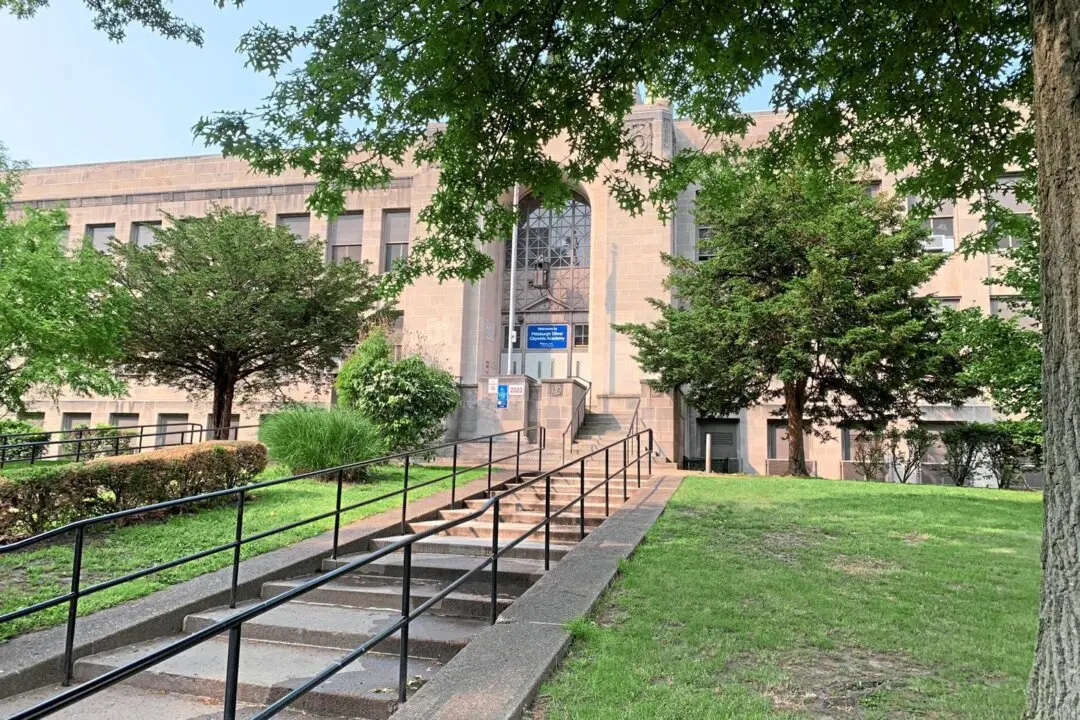 Pennsylvania School District Using AI-Enabled Wi-Fi to Search Students for Firearms