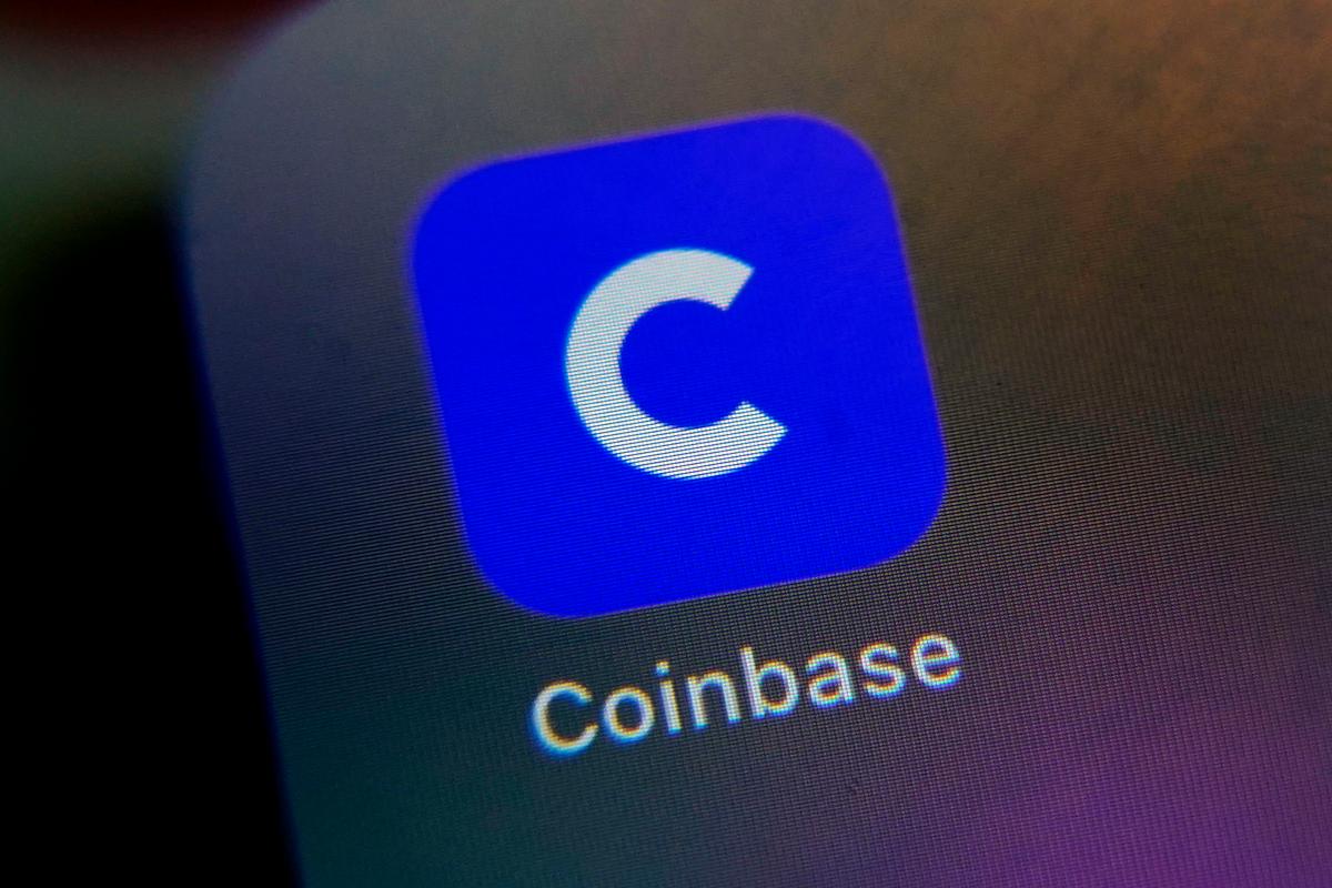 Coinbase Cuts 700 Workers, Joins Tech Layoff Wave Driven by AI Adoption