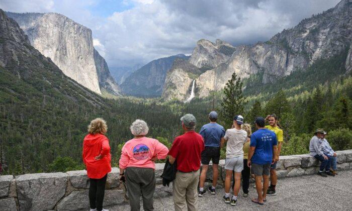 Yosemite’s Popular John Muir Trail Closed After Rockfall