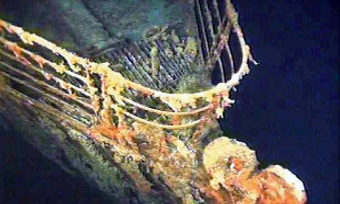 Tourist Submarine Goes Missing During Titanic Expedition, Rescue Mission Ongoing