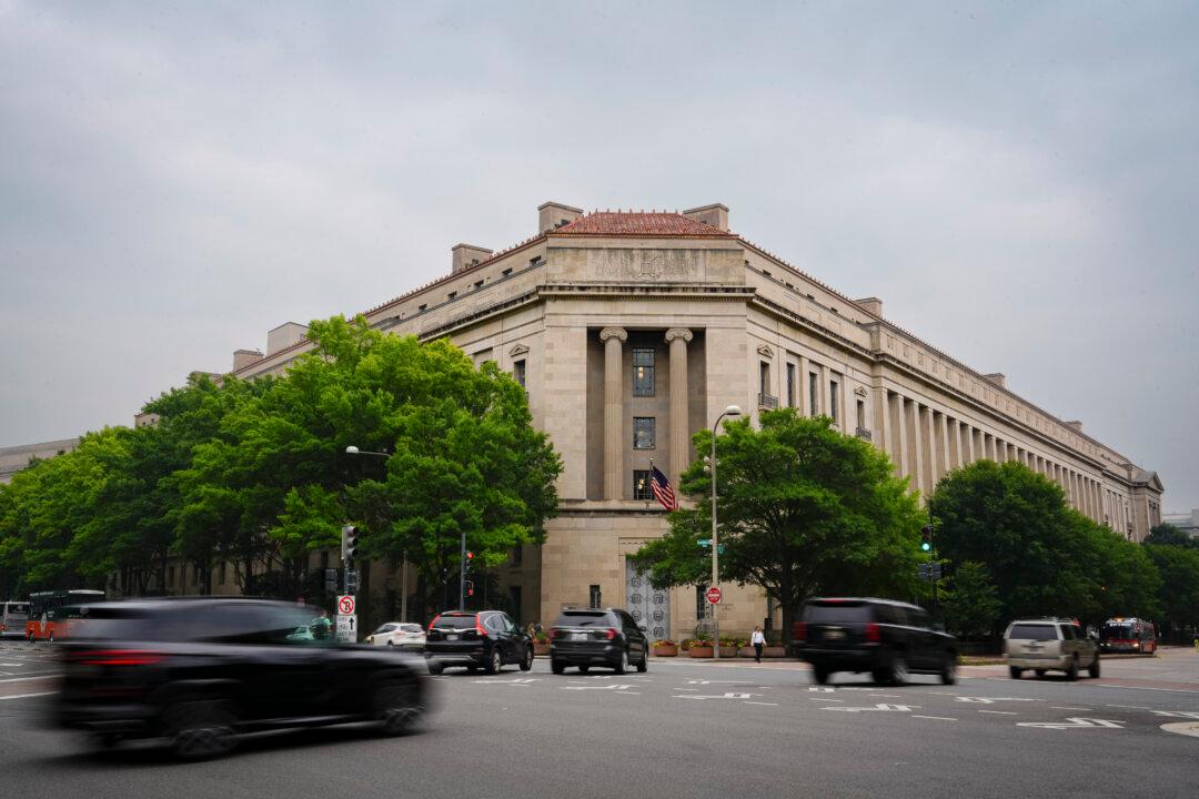 US Attorney Withdraws Motion in Second Amendment Case on First Amendment Concerns