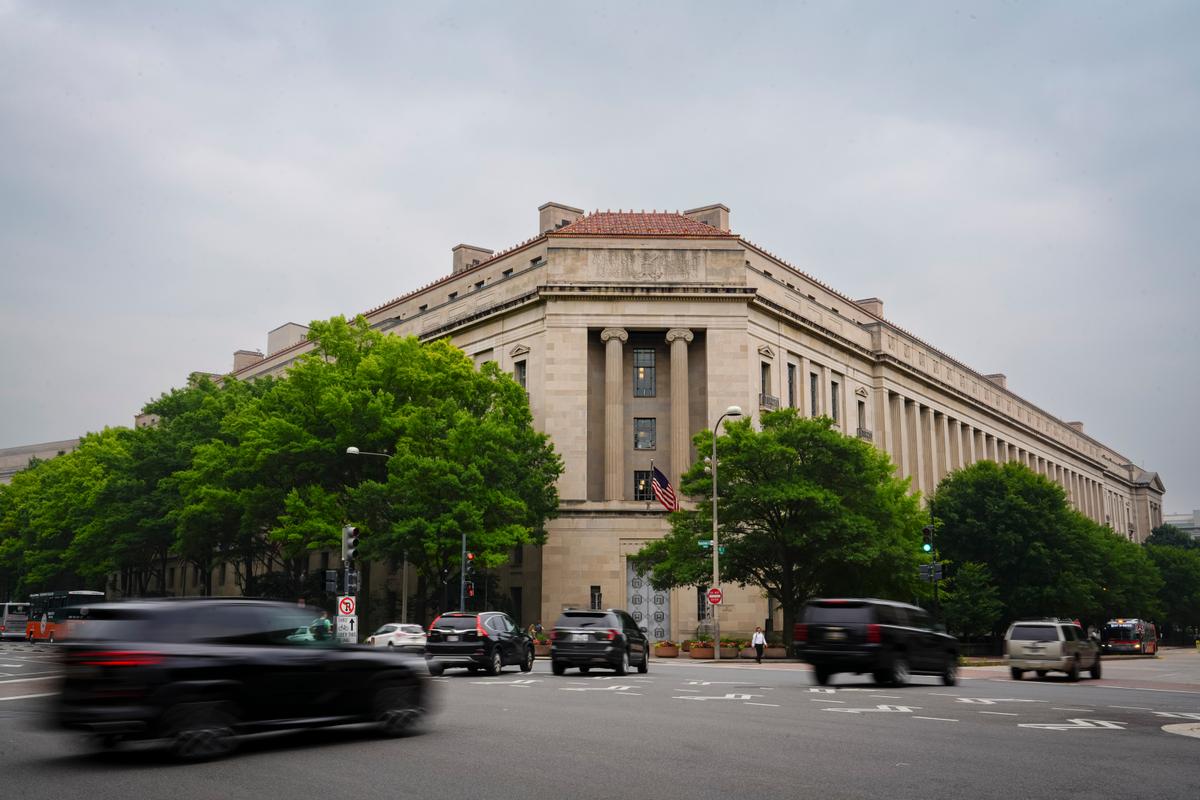 US Attorney Withdraws Motion in Second Amendment Case on First Amendment Concerns