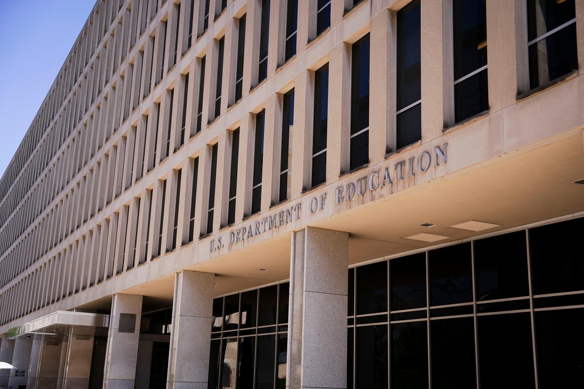 Another Delay in Federal Student Aid Leaves College Students in Limbo